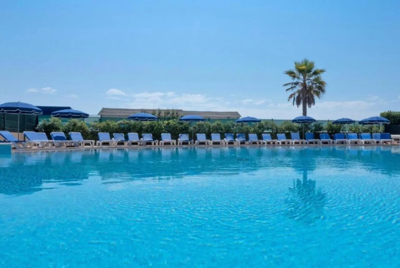 Studio Riviera De Bahia Villeneuve-Loubet 0*,  Francie